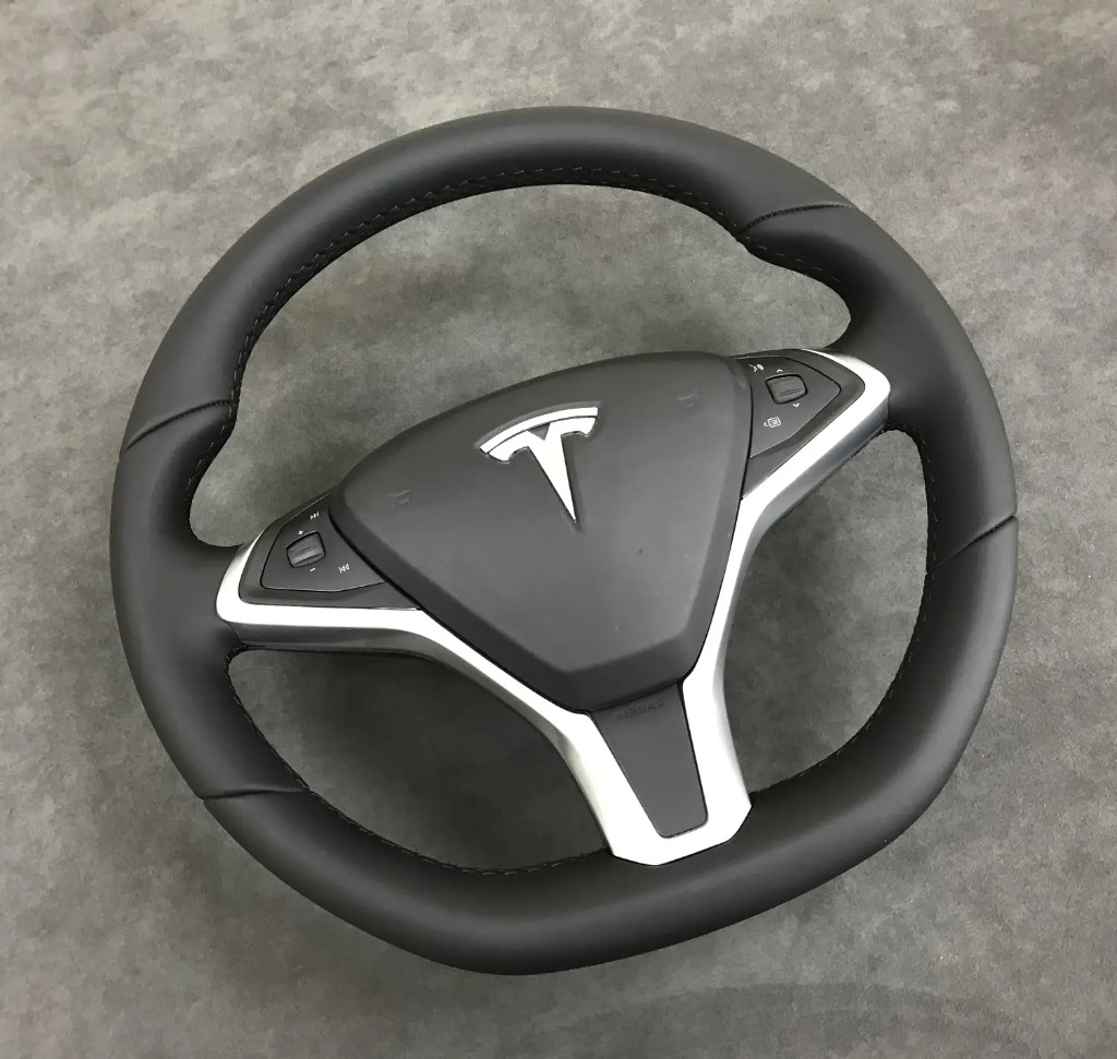 Перетяжка руля и интерьера